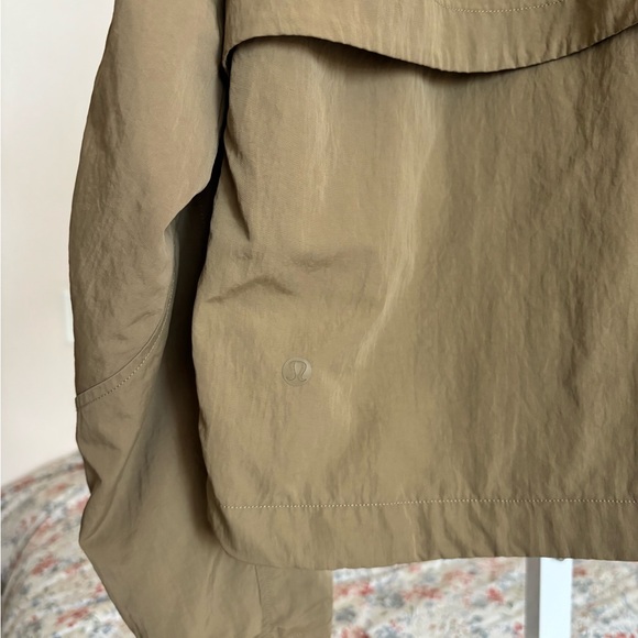 Lululemon Brown/Olive Green Women's Jacket - Picture 4 of 6